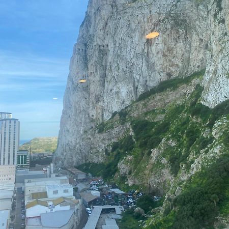 Cp Top Floor Luxury Studio With Spa And Pool Gibraltar Exterior photo